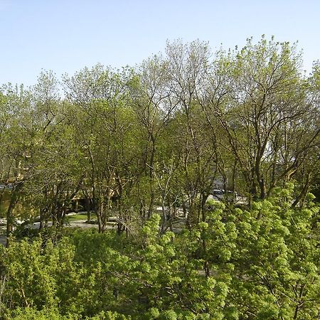 Central Park Family Hotel Kavarna Buitenkant foto